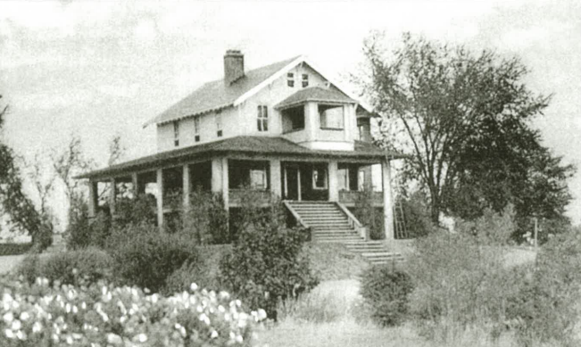 Classic_House_On_The_Property